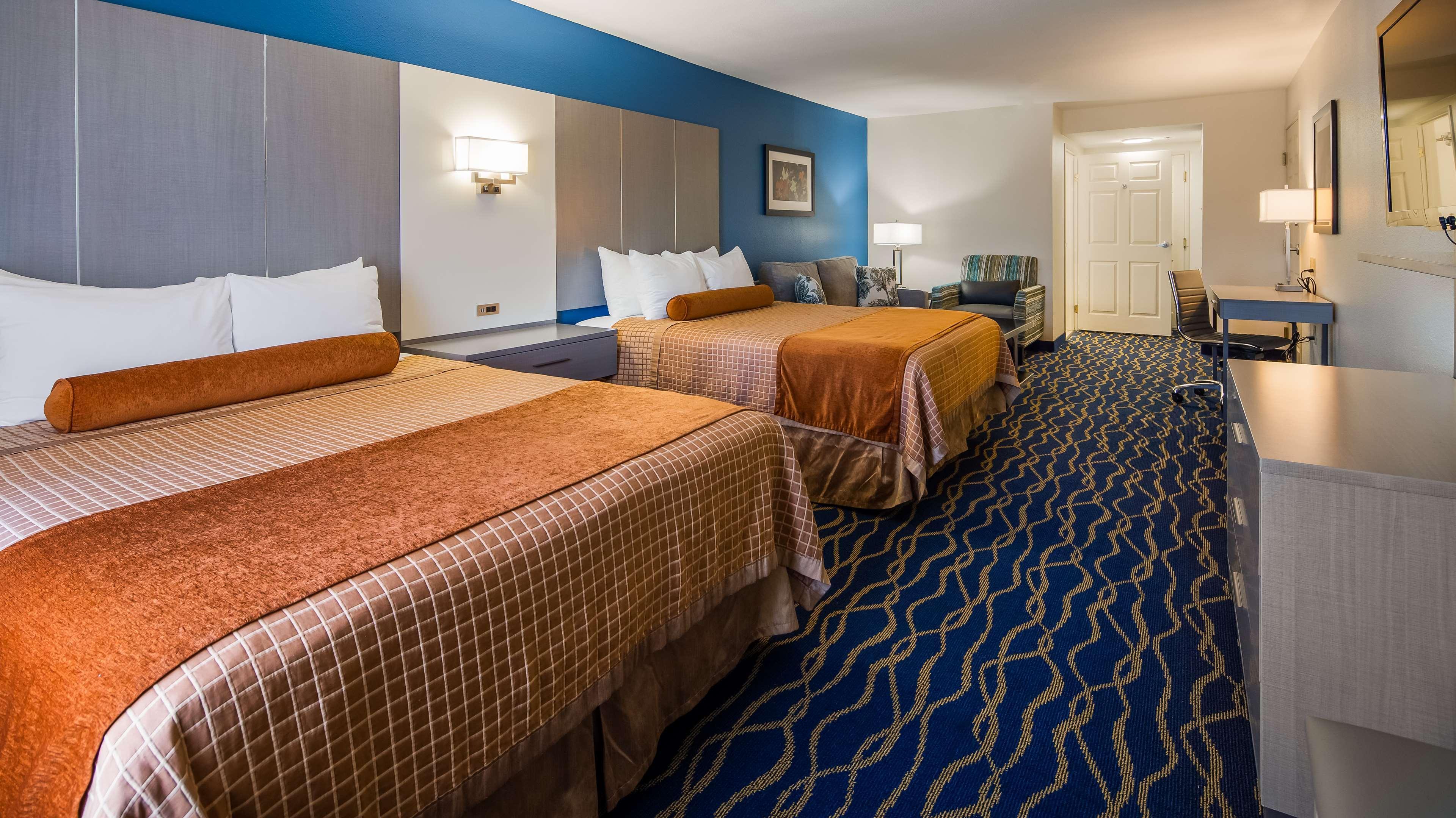 Best Western Plus Lake Lanier Gainesville Hotel & Suites Oakwood Exterior photo