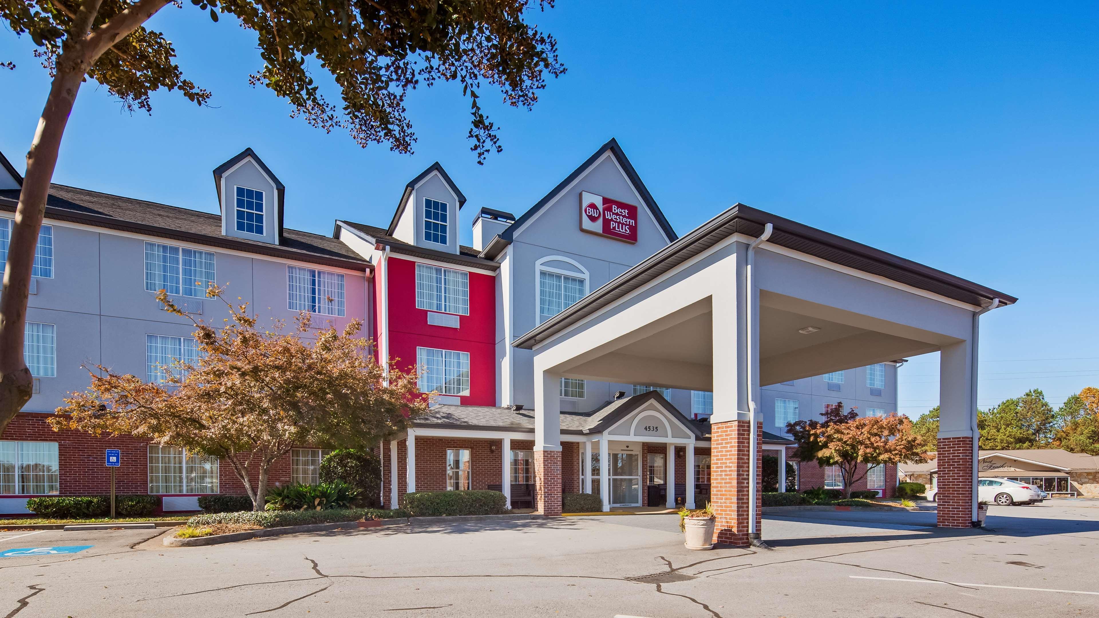 Best Western Plus Lake Lanier Gainesville Hotel & Suites Oakwood Exterior photo